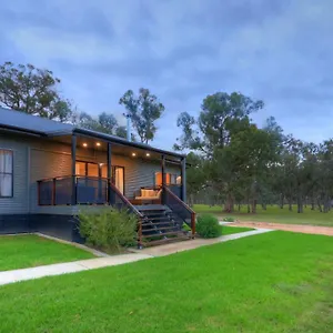 Lodge Quaffers On Storm King, Stanthorpe